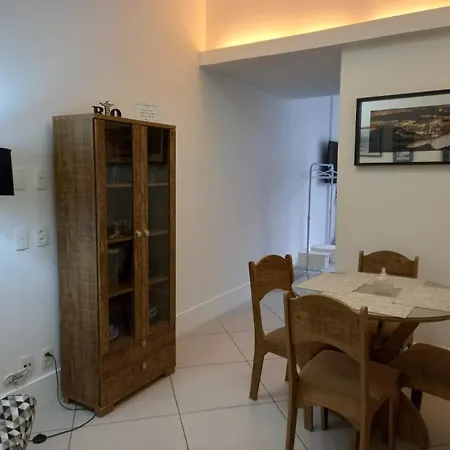 Copacabana Beach Modern Apartments-2
